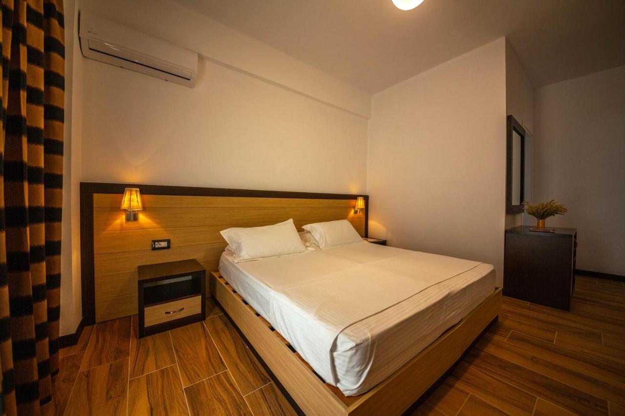 Adani Ksamil Extérieur photo